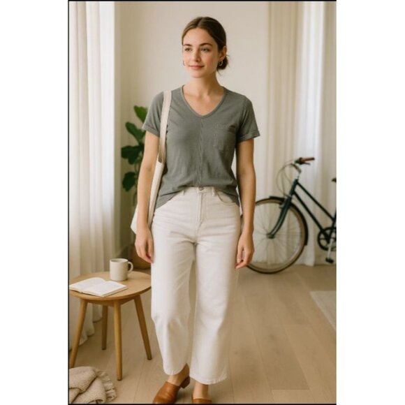 Left of Center XS Gray V-Neck Tee USA Made Anthropologie Pocket Capsule Wardrobe - Picture 14 of 14